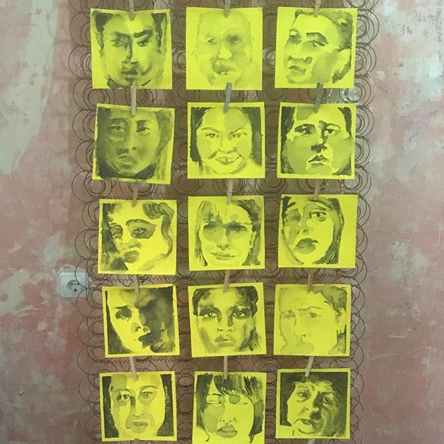 Laborolove's tweet photo. Bayetas 2020 #trabajoinvisible #trabajoprecario #artecontemporanea #invisiblework #unpaidwork #contemporaryart #artemadrid https://t.co/WiIILbJgl7 https://t.co/L4JDJqRvSn