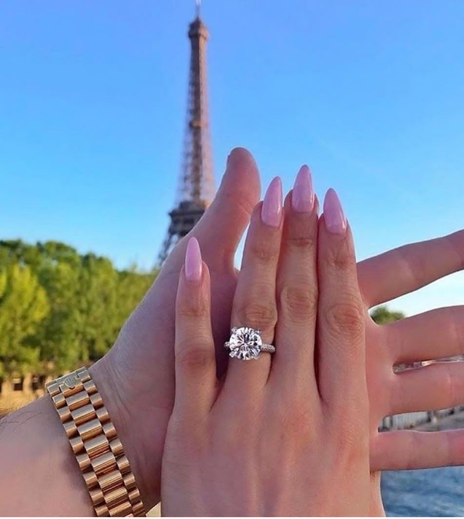 lebogang_fisher's tweet photo. 2. What kind of engagement ring best describes your style? #weddingthread #NtshalamoragoBW https://t.co/Gq531wnqwE