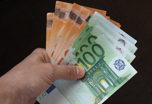 vdDoesAdvies's tweet photo. Oplopende schuld dga aan bv door Belastingdienst aangemerkt als winstuitdeling https://t.co/WxGOvrzsH9 https://t.co/a5LbDczaJA