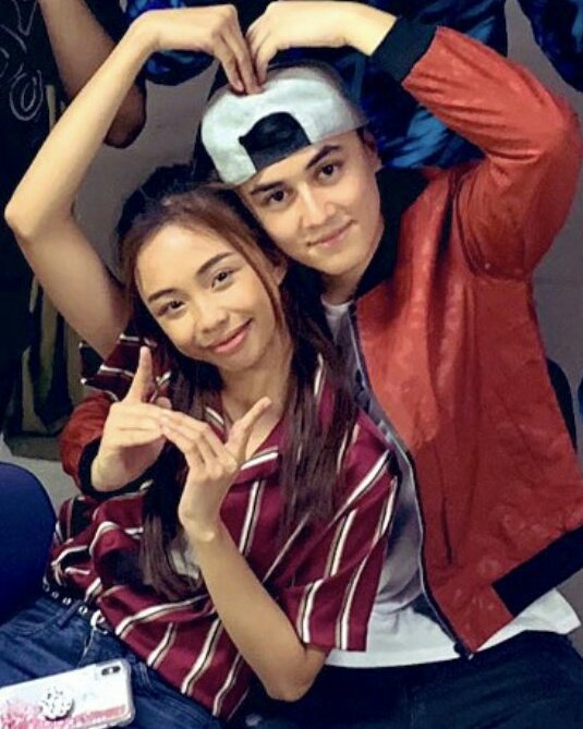 MWgoodvibes's tweet photo. Nakaukit na ang MAYWARD SaPusoNatin
@maymayentrata07 @Barber_Edward_ 

#MayWard https://t.co/ynwCfnVVfF