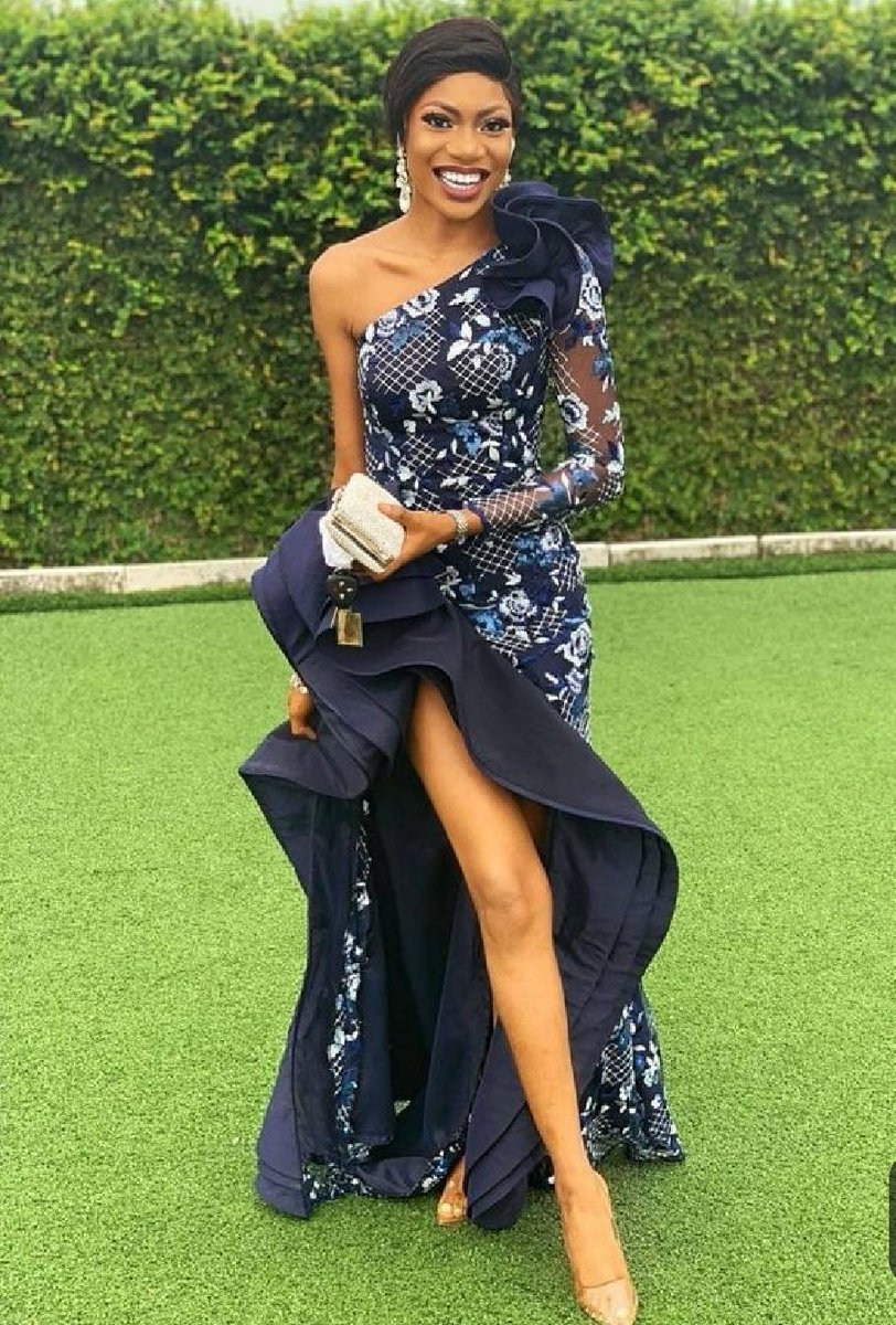 lebogang_fisher's tweet photo. 4. What are you wearing for your Traditional wedding? #weddingthread #NtshalamoragoBW https://t.co/kS7tiEI80g
