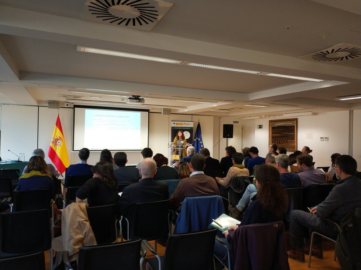 Arranca la Jornada de Intercambio de experiencias entre #GruposOperativos de #AgriculturaEcológica
Organiza @redrunacional de @mapagob en la Dirección General de Desarrollo Rural, Innovación y Política Forestal del MAPA.