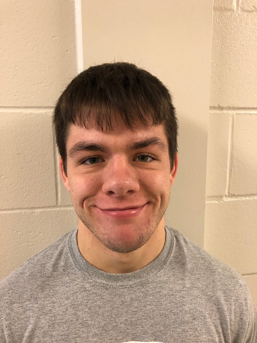 Wrestlers Hunter Sneed, Quentin Schane, and Sheridan Morrison qualified for STATE! The tournament starts Friday at the Fairgrounds! Going for the GOLD is what families do! 🏁💙🏆