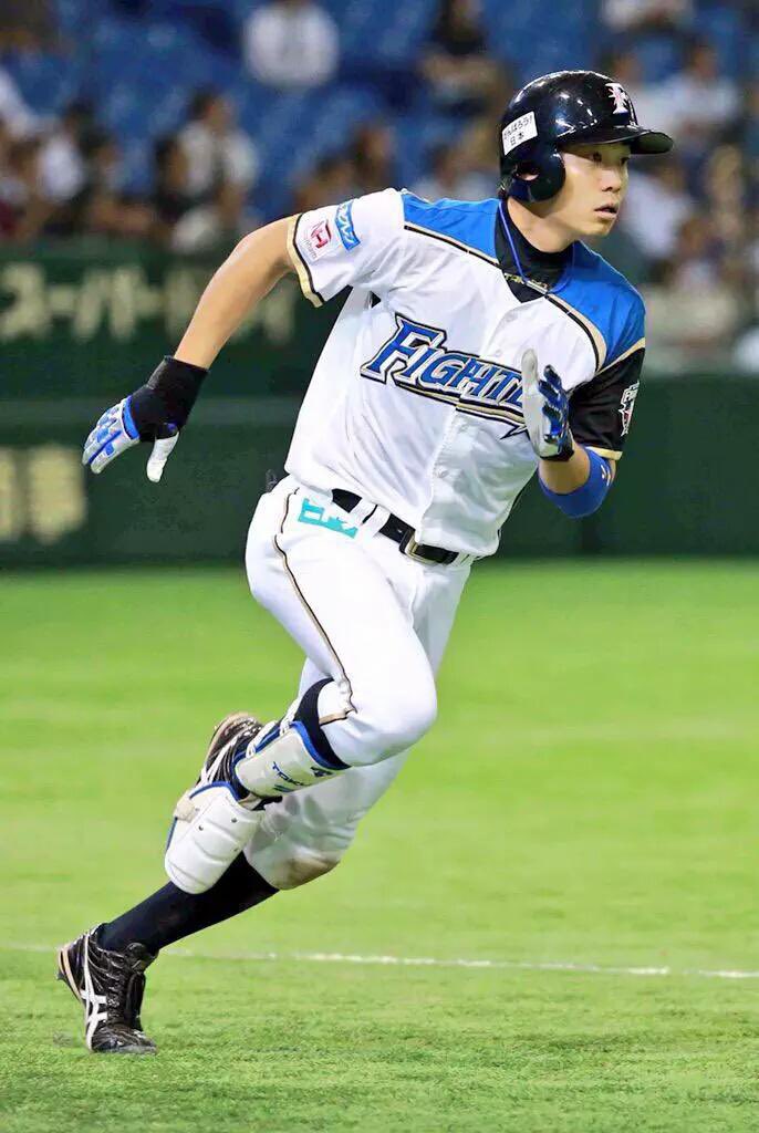 プロ野球ファンと繋がりたい！
日ハムファン！
12球団◎

#Twitter上にいる全てのプロ野球ファンと繋がりたいのでとりあえずこれを見たプロ野球ファンはRTもしくはフォローしていただけるとフォロバしに行きますこれを見たフォロワーさんも拡散お願いします 

よろしくです！