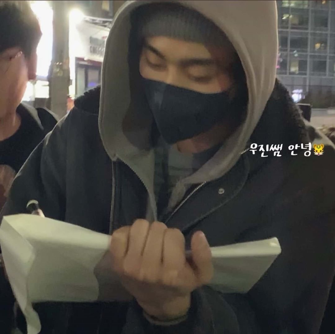 [2020.02.24]Ahn Hyo Seop at "Dr. Romantic 2" Wrap-up Party(c) @_g_1_o_2_s_1_u_7_ & as watermarked. #안효섭  #ahnhyoseop  #RomanticDoctorKim2  #wrapupparty