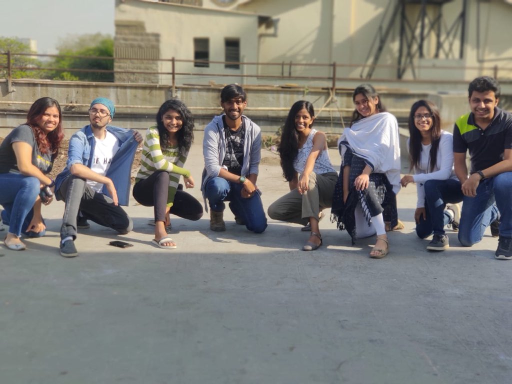 hoefor875's tweet photo. Class assignment ke liye hum kya kya nahi karte 😂
@sourabhdas90
.
.
@AsudkarShivani @NehaPande18 @ms_160 @RKhadakban @anvay_n @shozimozi
#BMMAlagHai #BMM #JustBMMThings #DigitalMedia #Live https://t.co/ZqUqSlBajm