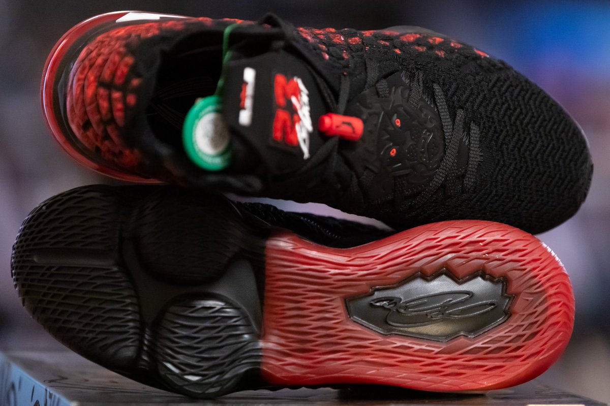ctzapas's tweet photo. LeBron 17 versión Jordan 6 infrared!? 🔥🔥🔥 #Nike #Jordan #LeBron #AJ6 #LeBron17 #nicekicks #kicksonfire #kicksoftheday #ctzkicks https://t.co/bo6QIoU4KB