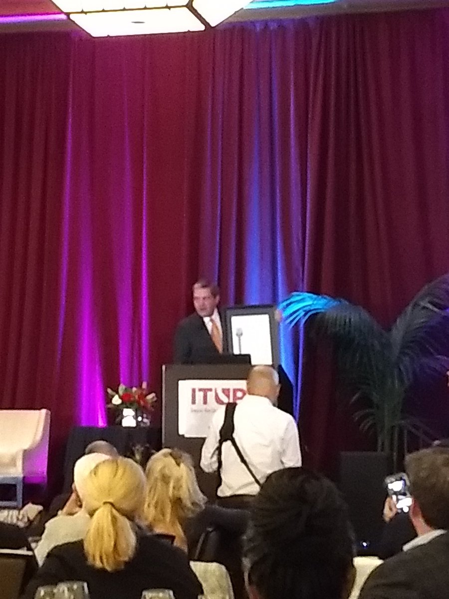 Earl Lui tweet media