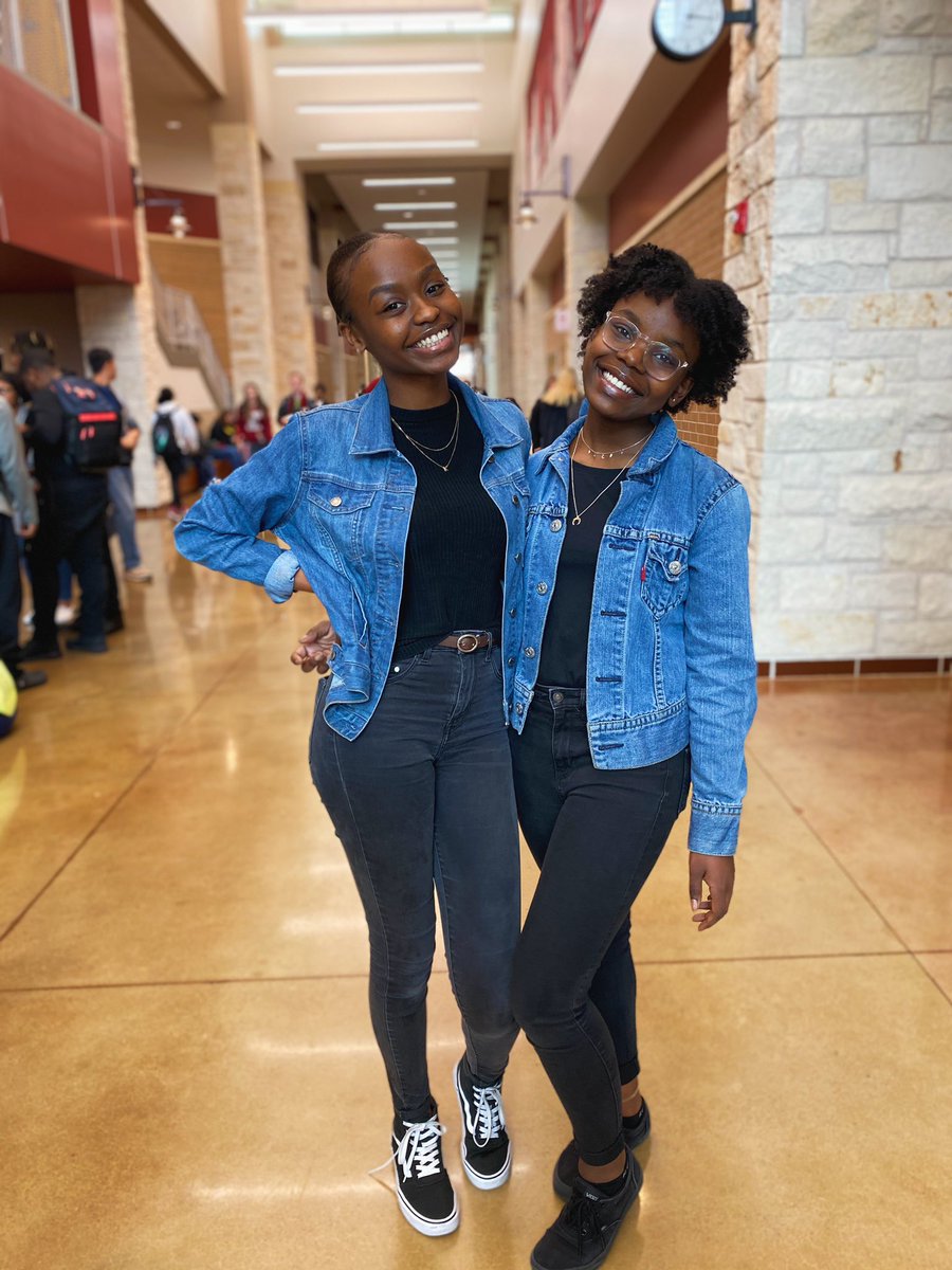 kelsey✨ tweet media