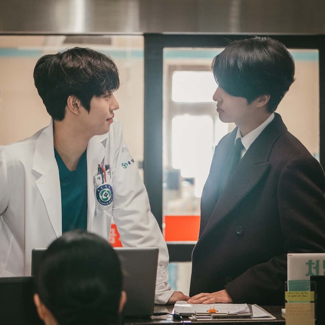 YangSeJong_ID's tweet photo. [IG] 200225 goodpeopleent’s Instagram Update, Behind the scene of Yang Se Jong for SBS drama “Romantic Doctor Teacher Kim season 2”.

#YangSeJong #양세종 #ヤンセジョン #梁世宗 #YangSeJongID https://t.co/byRIOmipVd