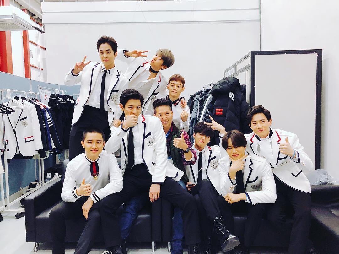 realthingsonly's tweet photo. EXO accepted the invitation then refused any payment, got their outfits sponsored by Gucci when they actually already have prepared outfit, but Gucci said no let us take care of that.
#EXO #PyeongChang2018 #EXO_Olympics @weareoneEXO @B_hundred_Hyun https://t.co/Wc5Kfp79Cd