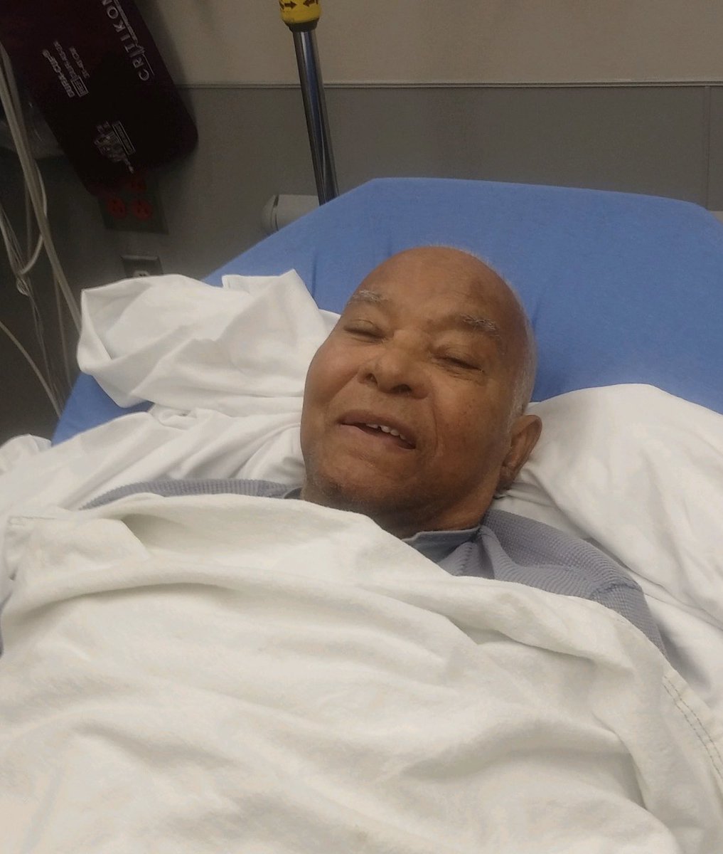 Analilia_Mejia's tweet photo. I’m flying back home to see my 93yr old dad who’s been hospitalized for the 5th X since the start of the campaign

Each time, I can count on 2 things: 
1. Medicare will pay the bills 
2. He will remind me that he wants  @BernieSanders to win.

I dread not having both those things https://t.co/EFjf27g3rw