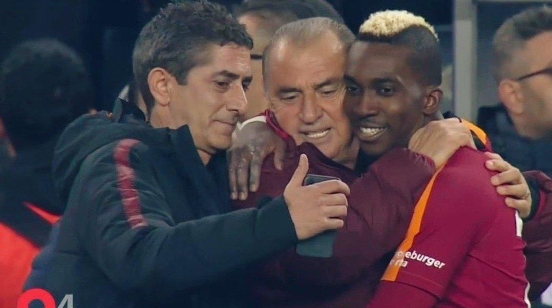 - ikisi kadıköye geldi
+ nası kadıköye geldi
- geldiler, laflarını söyleyip gittiler
+ nası gittiler koç
- abla geldiler bi tufan, gittiler bi boran. gövde üstünde baş, baş üstünde akıl bırakmadılar. esip geçtiler
+ kaç kişi bastılar
- bi o, bi de ondan kara bi oğlan