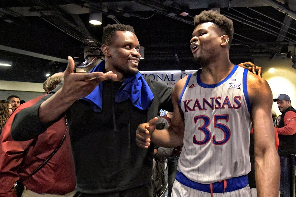 All 😁 and it’s no wonder why.

Dok and his brother, Chima Azuonwu reunited for the first time in 10 years tonight.

𝙁𝘼𝙈𝙄𝙇𝙔 ⬎
