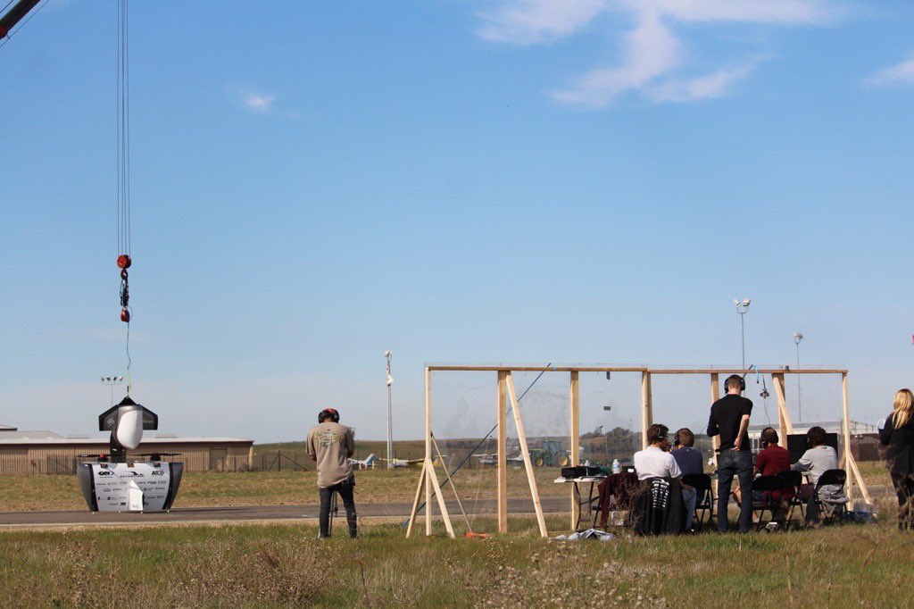 We have moved outdoors! Making the most of the #sunny #california weather our team has started testing outdoors. We have now set up our #testing facility at Byron and performed several tethered #flight .
.
.
#flysilverwing #aviation #flight #electric #aircraft
