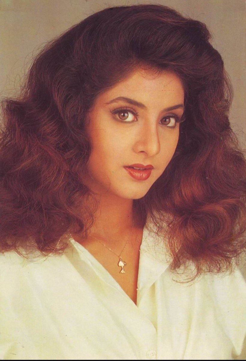 TeluguShowTime's tweet photo. Remembering the Gorgeous #DivyaBharti on her 46th #BirthAnniversary.
#Bollywood #TeluguShowtime #TSTUpdates #Tollywood https://t.co/7MWj0yRWE2