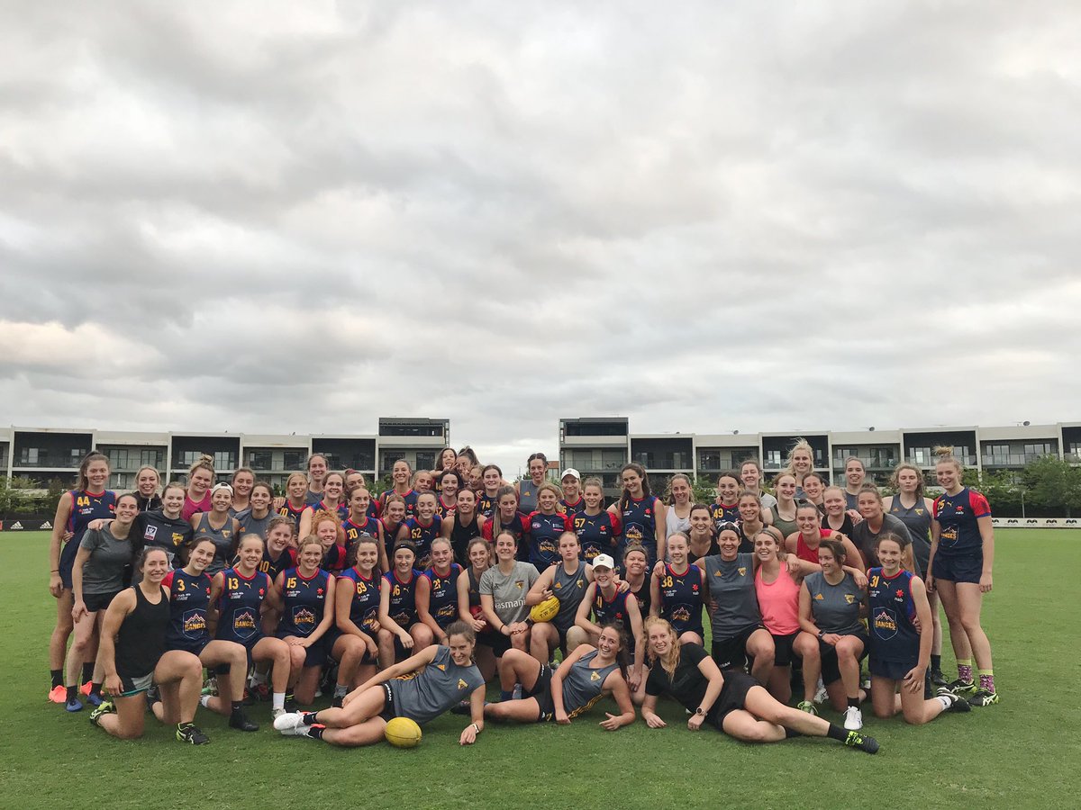 Last week Hawthorn’s VFLW side had the pleasure of welcoming the Eastern Ranges girls to Waverley Park for a joint training session. 🤩🙌
