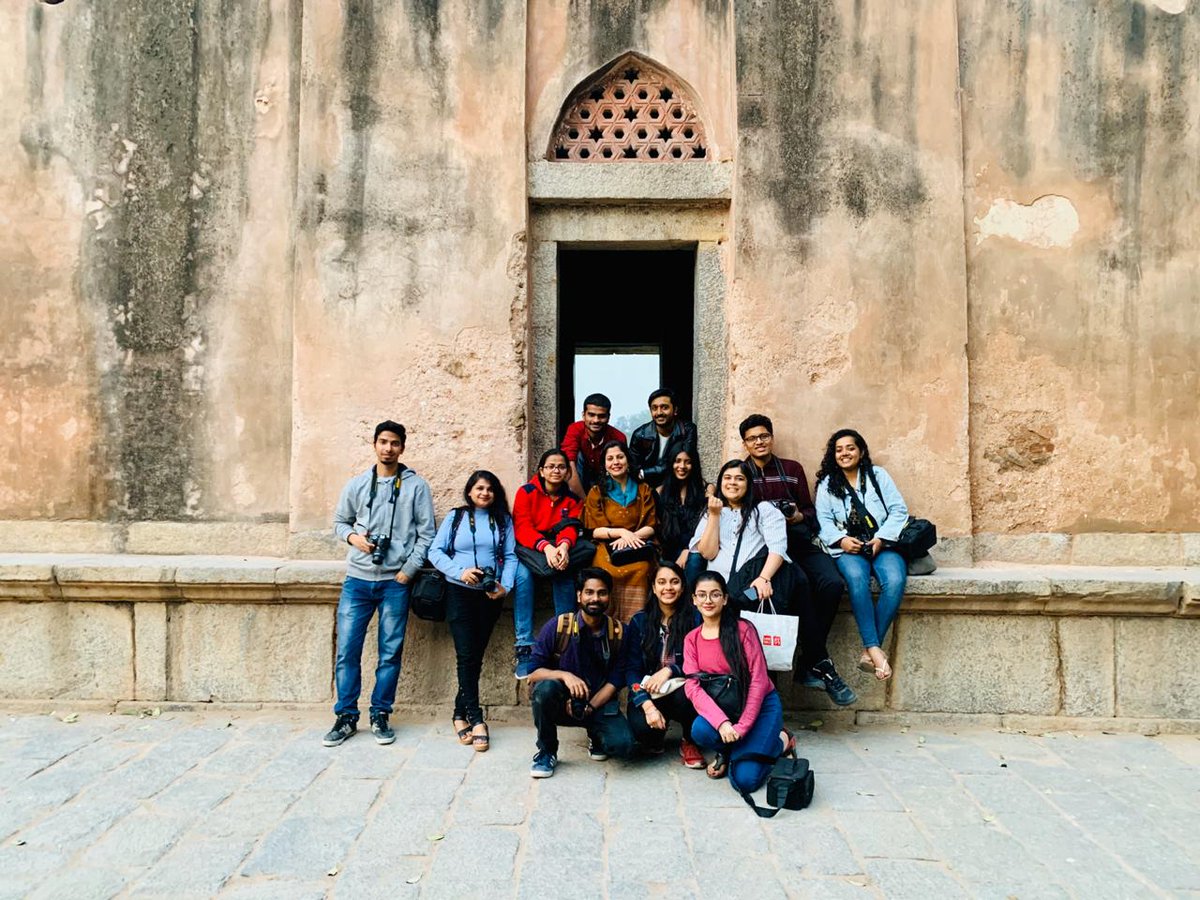 theejchronicle's tweet photo. During the visual storytelling workshop , students of EJ went for two photo walks, under the guidance of the resource person @TabeenahAnjum. Students learnt the basics of camera and interpretation of photos into the text . #Photowalk #LifeatEJ https://t.co/ldNqB9GtVx