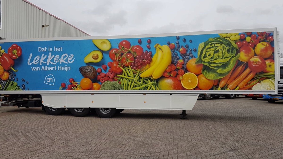 PijkerenSign's tweet photo. Nog een oplegger van @PeterAppelTrans voorzien van een mooie @albertheijn full colour print https://t.co/mjZMn2mdNS