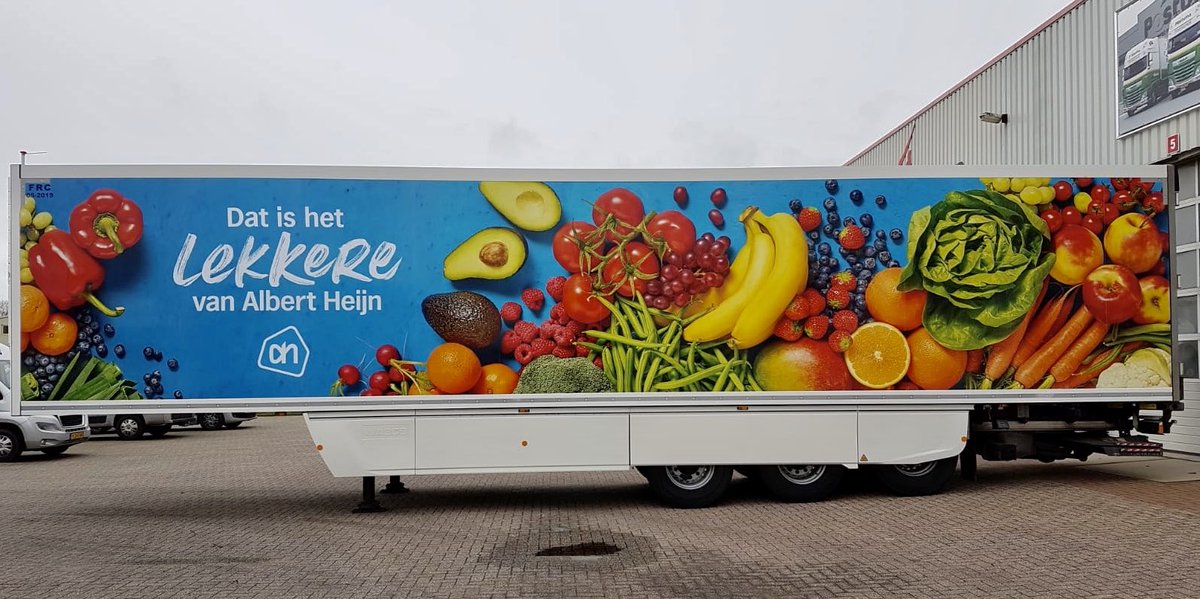 PijkerenSign's tweet photo. Nog een oplegger van @PeterAppelTrans voorzien van een mooie @albertheijn full colour print https://t.co/mjZMn2mdNS