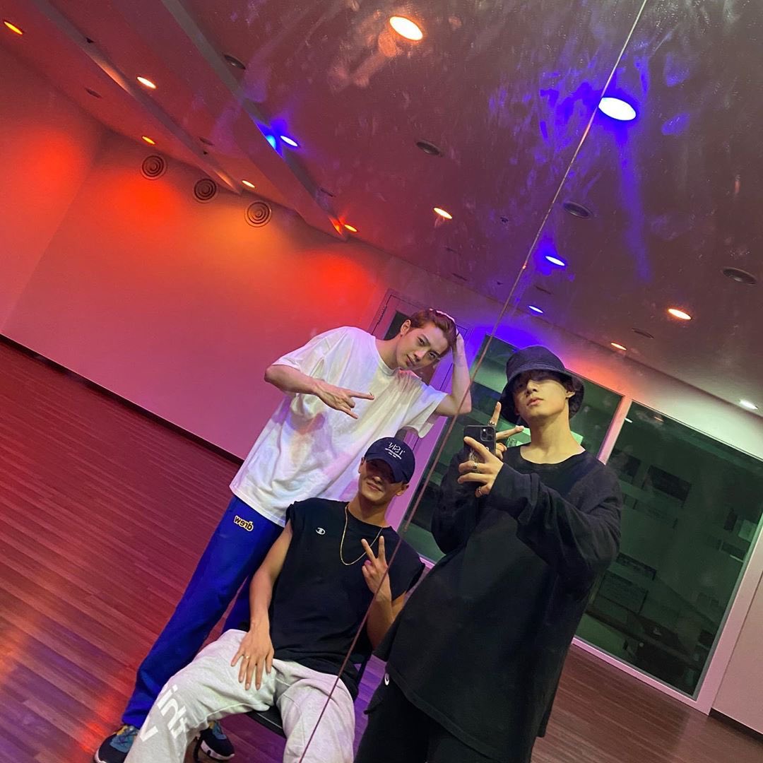 [official_lai_kuanlin] 200225 .

🔗 instagram.com/p/B8-q2EPJ4pj/…
#라이관린 #赖冠霖 #LaiKuanlin