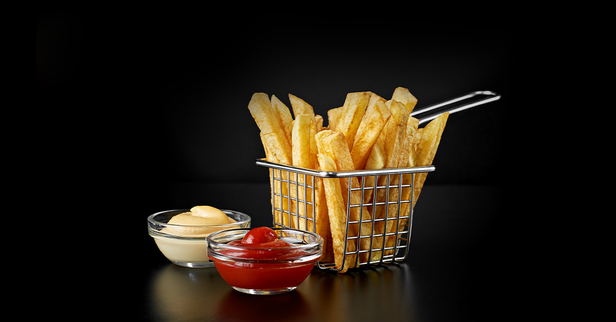 TekaUAE's tweet photo. Get the fast food-style French fries of your dreams at home by following below tips:
✓ Soak the potatoes for 4-12 hours to remove excess starch.
✓ Fry them twice.
✓ Season the fries while the oil is still hot.
#CookwithLove #TIPStoKnow #QuickBite https://t.co/5H4Tj8BLBk