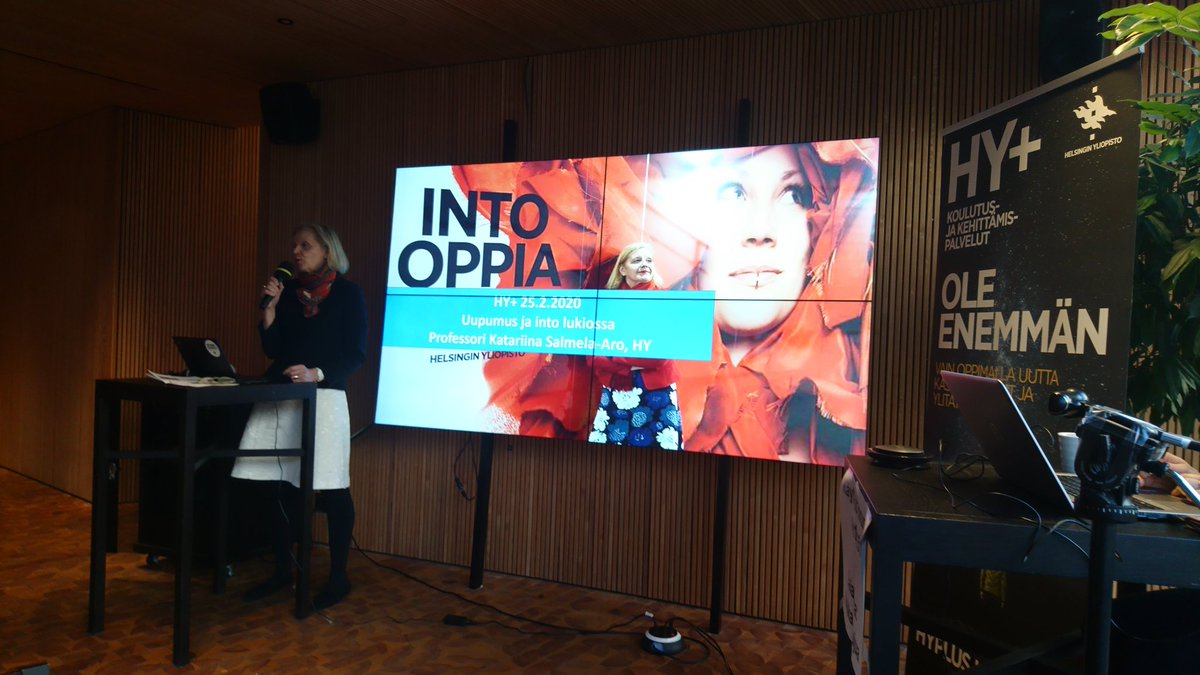 #hyplusaamu'n ensimmäisessä puheenvuorossa Helsingin yliopiston professori Katariina Salmela-Aro kertoo lukiolaisten hyvinvointiin ja uupumukseen liittyvistä tutkimuksista #hyplusaamu