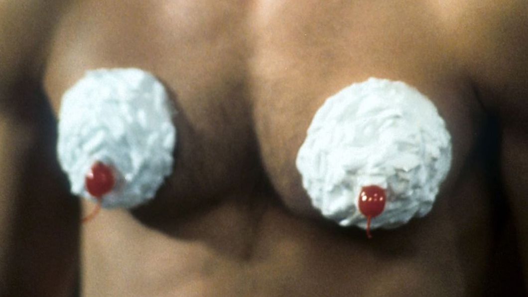 CoppaFeelPeople's tweet image. Just like boobs, all pancakes are different. So whether yours are flat, fluffy,  
vegan or gluten free, it's flipping important to check them. 🥞🥞 #PancakeDay