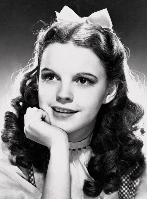 ジュディガーランドのtwitterイラスト検索結果 古い順