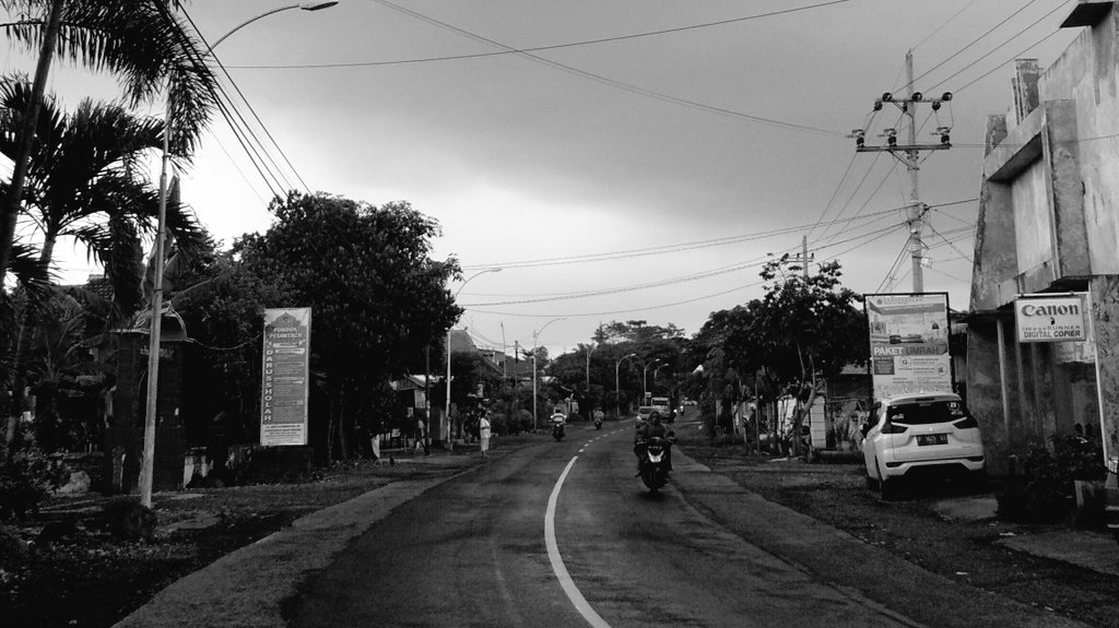 Zlfa_zm's tweet photo. kesadaran dalam diri, bahwa bukanlah tentang apa yang selalu di tampaki, namun tentang apa yang benar benar terhujah dalam hati tanpa di ketahui'-/,Terlalu banyak menamai ya, tanpa mengenali')
#real
#scrate https://t.co/EPuNOghORn
