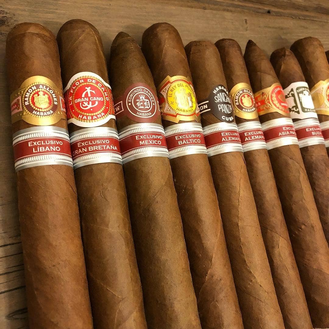 Single pack Available now !

#pssita #cigarlovers #cigarnation #cohiba #cubancigars #cuba #cigartime #cigarlove #cigarsandwhiskey #cigarstagram #cigaraficionados #stogie #cigarro #luxury #cigarsmoke #cigarfamily #cigarsmokers #whisky