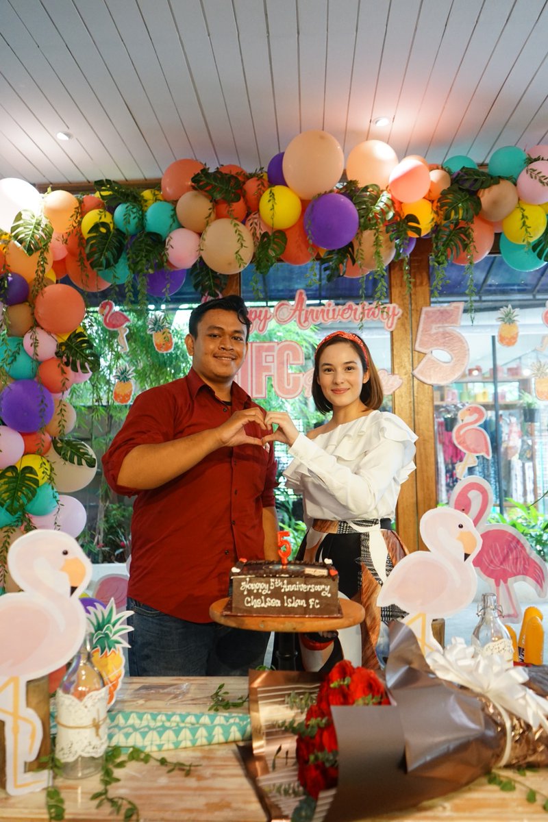 Hallo <a href="/chelseaislan/">Chelsea Islan</a> jadi kapan kita bisa foto bareng lagi nihh?
