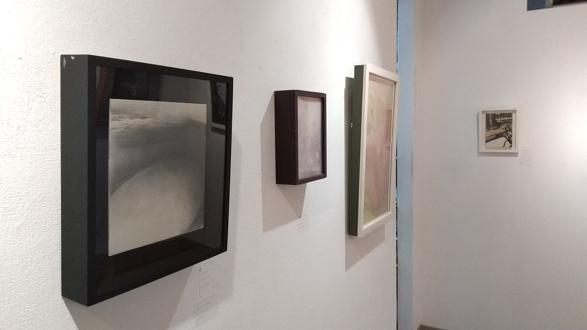 月刊 アートコレクターズ 関一彦さんのマイコレクション展を拝見しました 3月号特集にも掲載している宮本絵梨さんの19 12年作から モノクロームで官能的なフォルムを描く 知る人ぞ知る作家ニシオトミジさんまで 関さんの眼で選ばれた作品を見ること