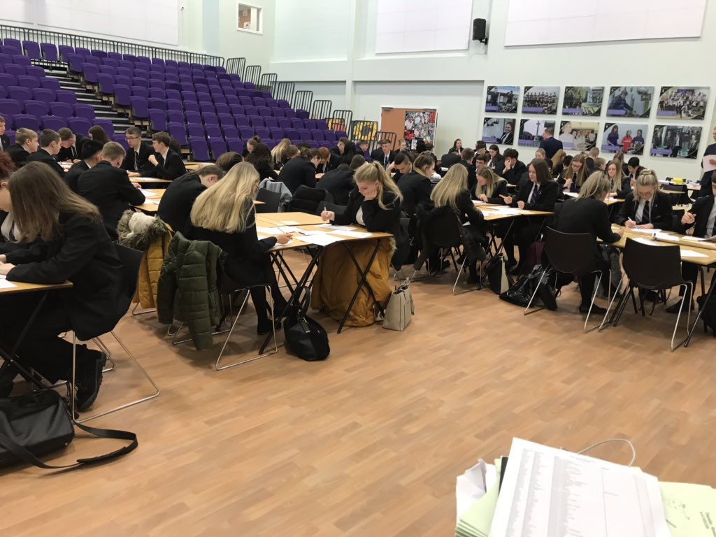 Gemhoy's tweet image. Absolutely blown away by Y11 X Band @OutwoodAdwick today. One hundred foundation and higher students of mixed ability worked collaboratively for two hours to complete a transformations masterclass. #proud #mastery #successinmaths @kag6maths