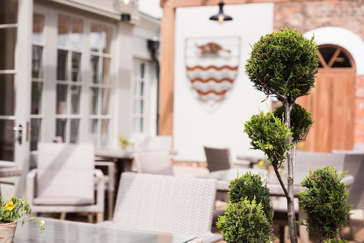 Summertime dreaming?

With all this rain we're looking forward to some warmer weather! Whose with us?

orlo.uk/beverleyarms_o…