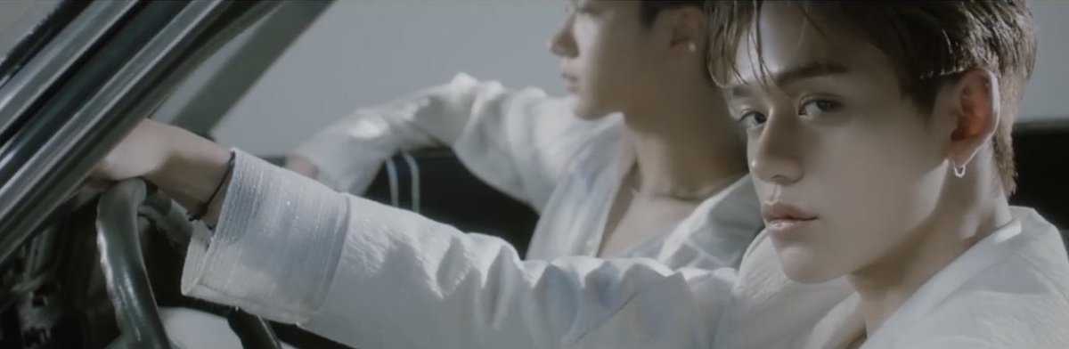 chayahyunx's tweet photo. : เห้ย แด๊ด! คันนั้นมันปาดหน้าเรา
: เอาเรื่องอยู่นะเนี่ย เดี๋ยวแด๊ดจัดการเอง
: แด๊ดจะทำไง จะลงไปคุยเหรอ
: เชื่อแด๊ด แบบนี้ต้องใช้หัวใจคุย
: ... https://t.co/AGMonPSTJK