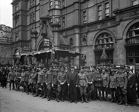 queer_heritage's tweet photo. The Union Jack Club was an Armed Forces Club in Waterloo for members and veterans of the British Armed Services and their families. During World War II, the club gained a reputation as a refuge for homosexual servicemen to socialise and find intimacy. #LGBTHM20 #queerheritage https://t.co/F6id7601QZ