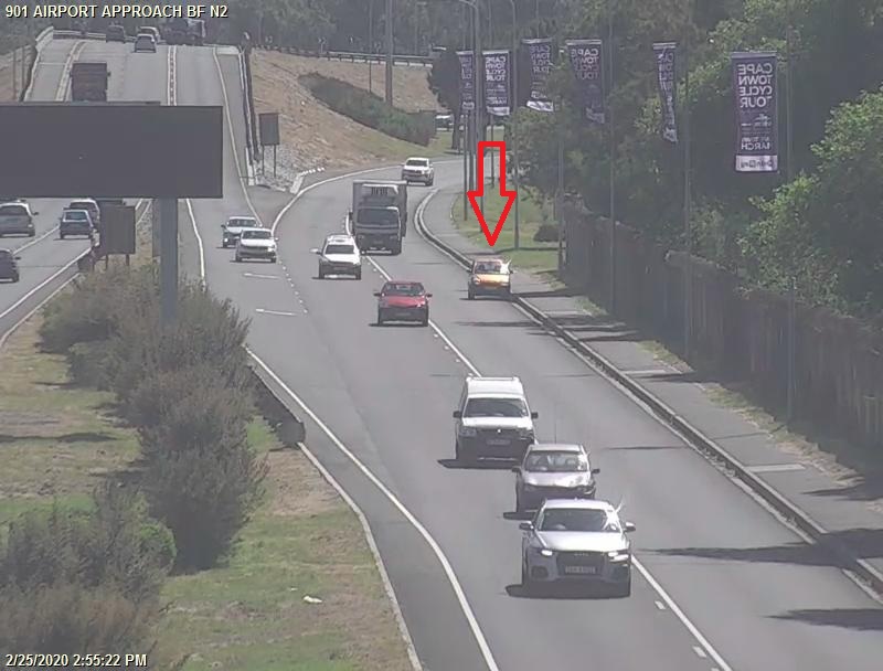 218022: Stationary Vehicle on Airport Approach direction Airport, Left lane closed. No Delays
#ShareTheRoad