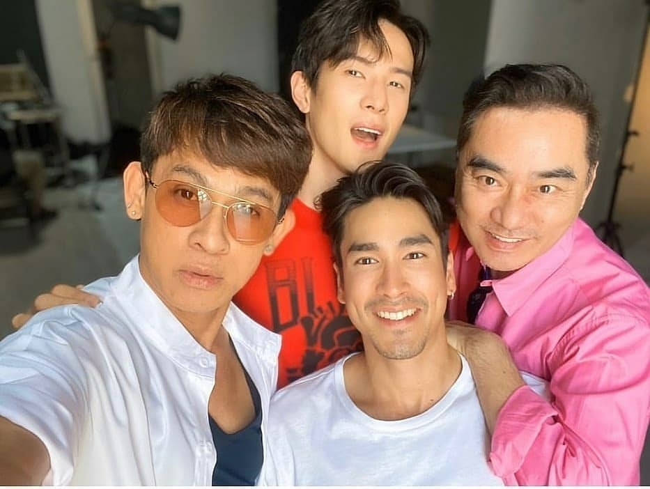 AnThekop's tweet photo. งานการกุศล ถ่ายภาพการรณรงค์เผยแพร่ความรู้เรื่องมะเร็งเต้านมของศูนย์สิริกิติ์บรมราชินีนาถเปนปีที่13 มีวัตถุประสงค์หลักเพื่อดูแลและรักษามะเร็งเต้านมที่ด้อยโอกาสและเพื่อให้ความรู้แก่ผู้หญิงไทยเกี่ยวกับเรื่องโรคมะเร็งเต้านม #QSCBC 🌸❤️👍#jamesma #เจมส์มาร์
#ณเดชน์ Cr .amatyai https://t.co/9Cg8NINOxw