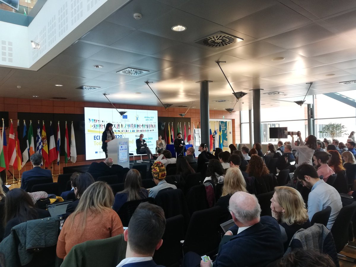 'If technology needs to improve life, it has to improve the life of all' - VP @dubravkasuica here at the #ECIDay2020 @EU_EESC. Stay tuned for @ElisaLironi intervention in today's panel. @ecas_europe @kaufmannbruno  #EuTakeTheInitiative