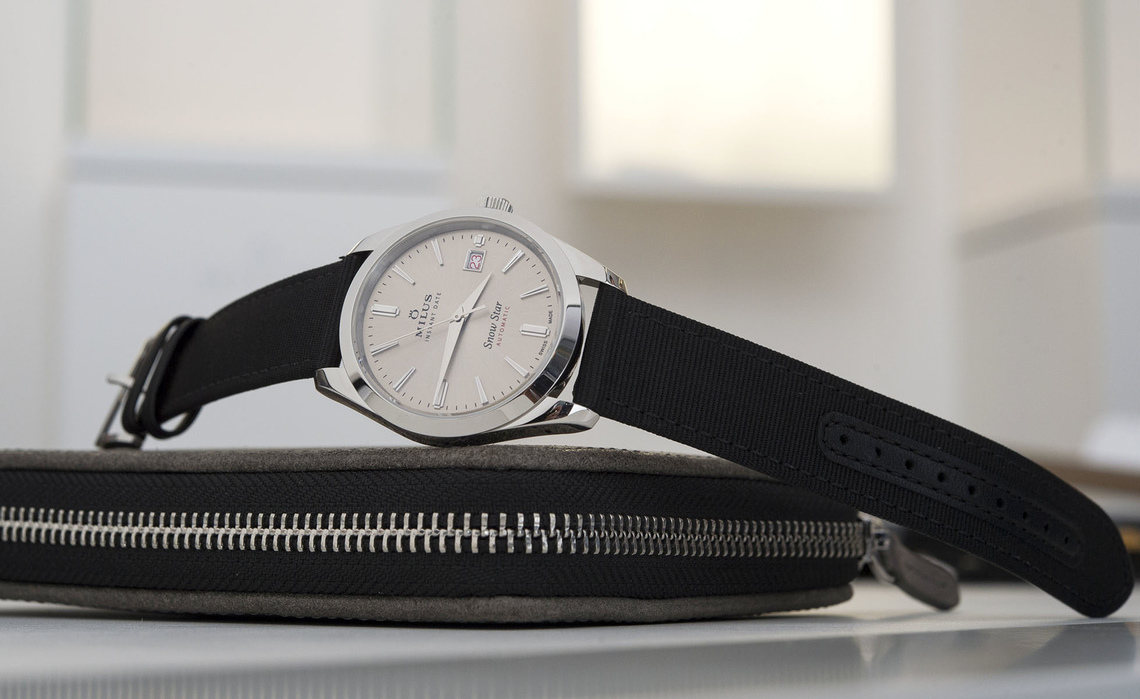 watchonista's tweet photo. How Window Shopping During Baselworld Ended Up In A Double Purchase Of The Milus Snow Star https://t.co/D6NIh9Qjv7 @MilusWatches #Milus #MilusWatches #watches https://t.co/P8p2bOaZ7k