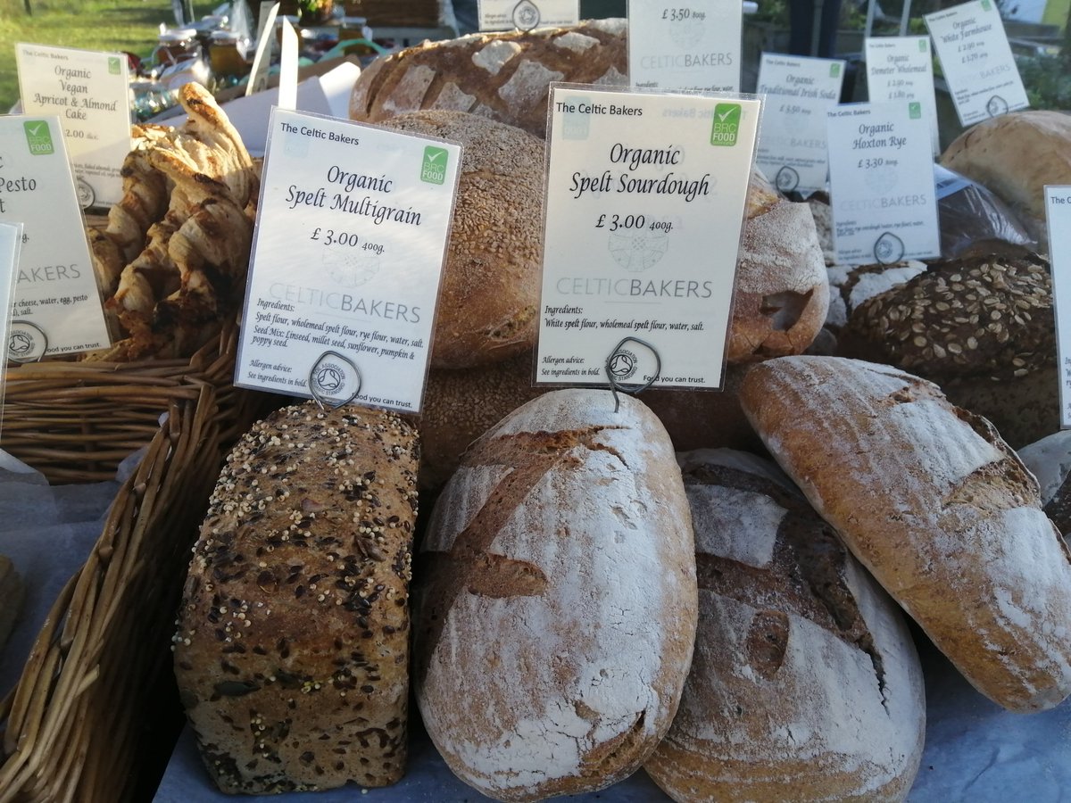 ViewtubeMarket's tweet photo. Do the Lambeth walk up the Greenway to our Market mix🎷 Every Weds 9-4 https://t.co/TZmDqubPdD #organic fruit veg #wildco  salad, bread, cheese, raw honey Vegan choc😛 https://t.co/VG2lhXwQ0U  @PoplarHARCA @NewhamLondon @rokhsanafiaz @NewhamMag https://t.co/7qnQPLUPOf #vegan https://t.co/3atyE5A3On