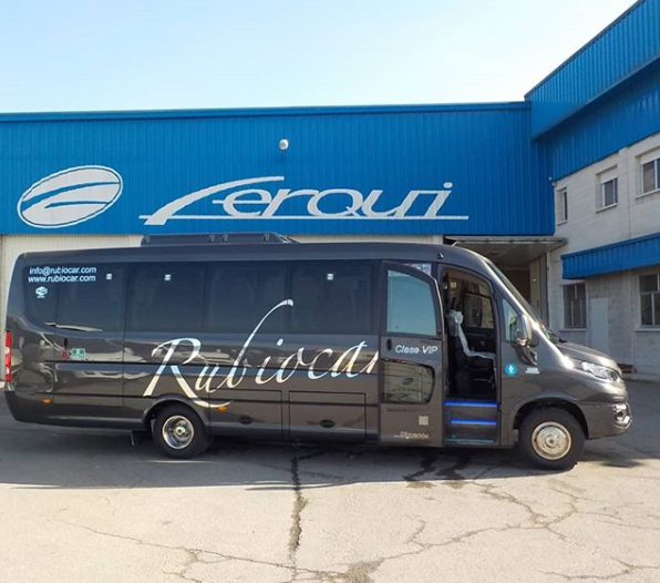 FeriaFIAA's tweet photo. La empresa de transporte @RubiocarSA ha adquirido dos Sunrise, manteniendo su confianza depositada en #Ferqui con dos Sunrise,ambos equipados con USB.
➡ https://t.co/IJ25aAn3Xa https://t.co/O2QSS4xTna