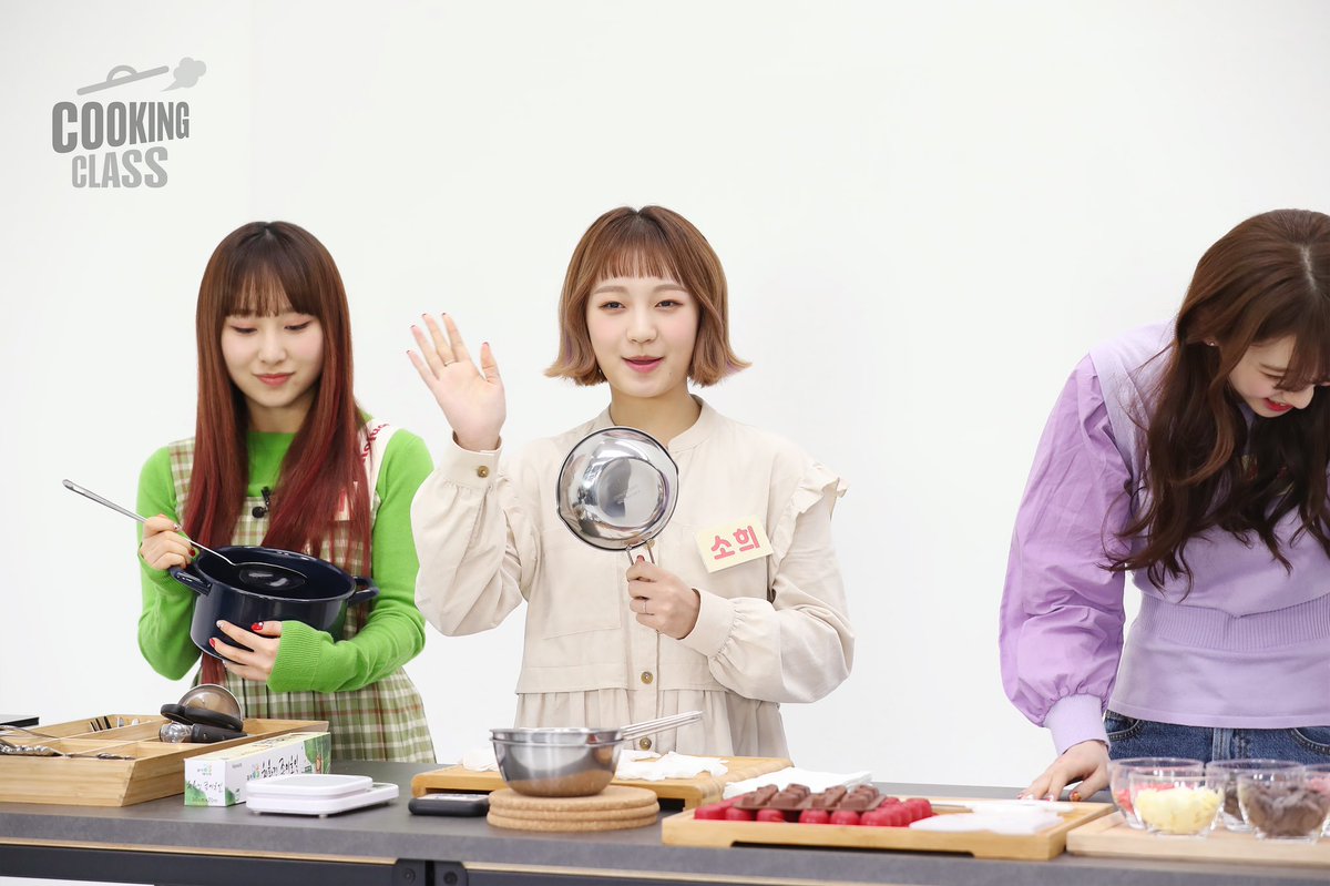 juri_thai's tweet photo. (🚀📸) 200224 | stark naver post

[#IDOL_COOKINGCLASS] 

🚀 https://t.co/dH8irF2vOt 

#高橋朱里 #타카하시쥬리 #쥬리 
#Rocket_Punch #로켓펀치 https://t.co/z7lHrr0zIG