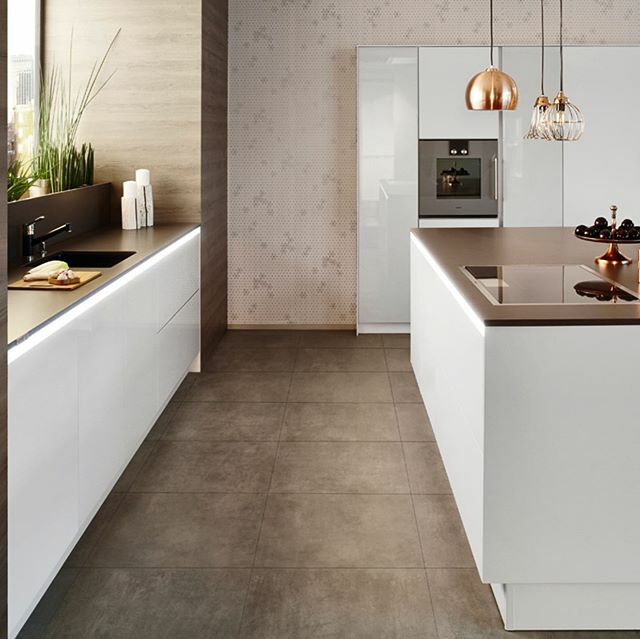 • K I T C H E N •  White is always a much asked for colour ... timeless yet stylish .
•
We have many shades of white to choose from enabling you to match perfectly your kitchen units to works tops and walls ... who knew there were so many shades !
•
… ift.tt/2wDA4UO