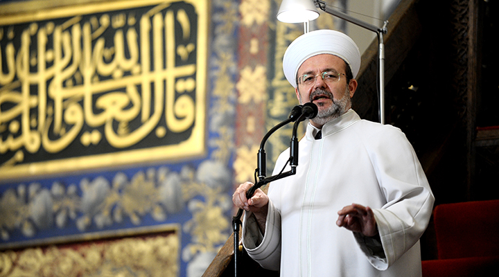 BirGun_Gazetesi's tweet image. Diyanet&apos;ten şiddet gören kadınlara tavsiyeler:

* Eşinize tepki vermeyin
* Uygun bir dille eşinize sebebini sorun
* Akşama sevdiği şeyleri yapın
* Polisi aramayın, konuşarak çözersiniz inşallah

bit.ly/3a3Qvsa