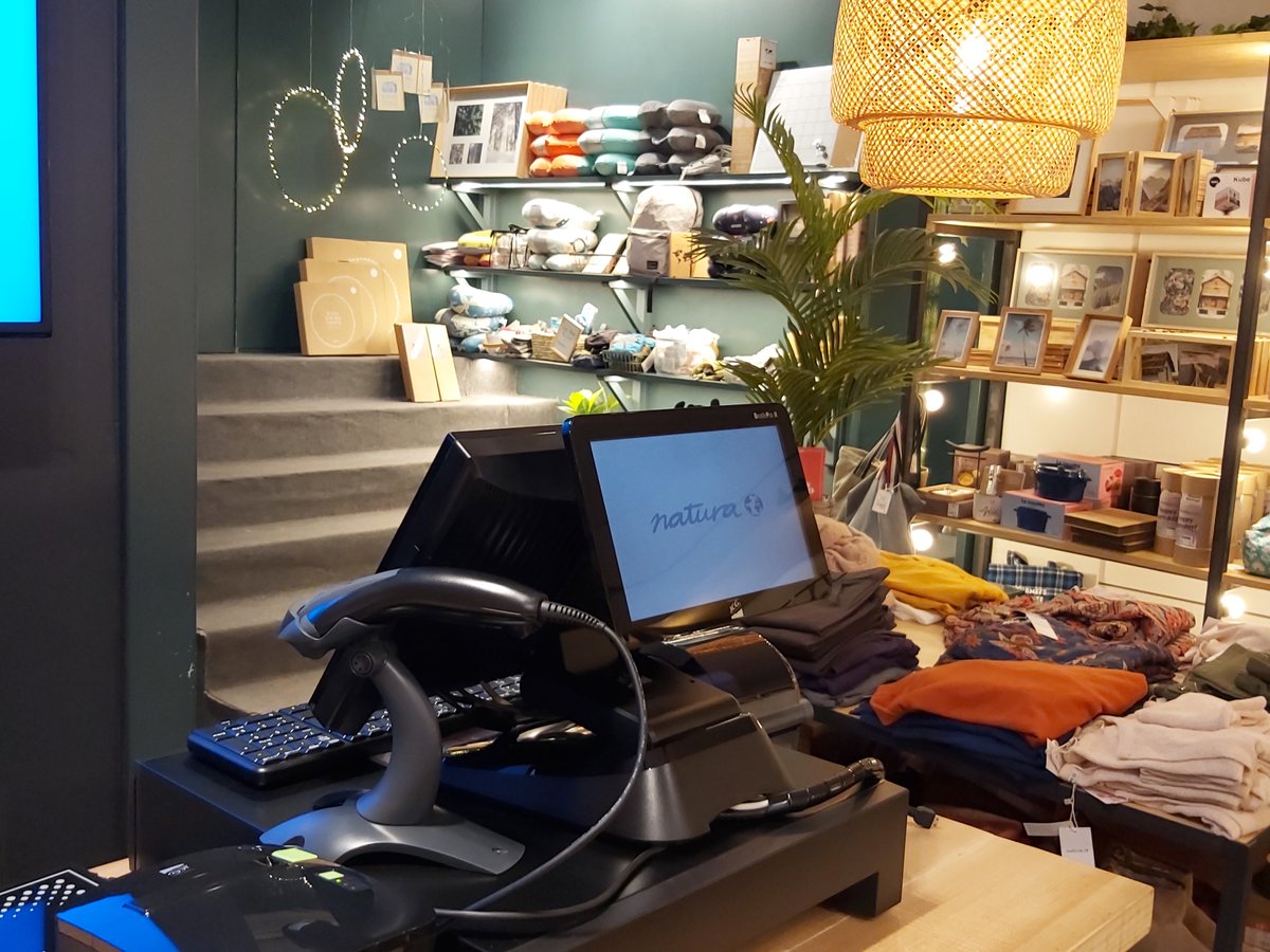 improjectsbs's tweet photo. La tienda @naturaselection de Granollers apuesta por informatizar su punto de venta con soluciones de @ICGSoftwareGrup . @improjectsbs , con la implantación de #FrontRetail, soluciona una de las problemáticas de la tienda: tener un software para un mejor control del stock. https://t.co/dqPLm4nW6o