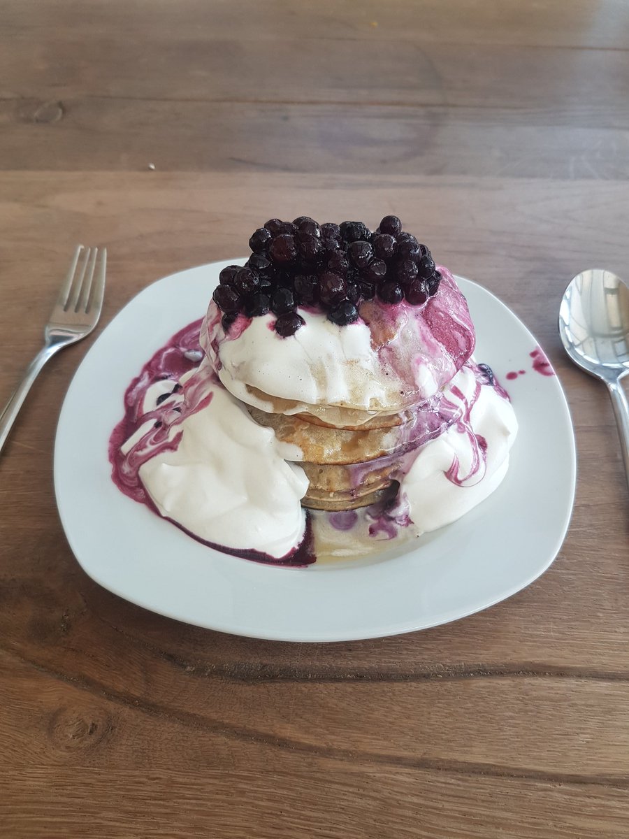 Happy #PancakeTuesday 

#vegan #veganpancakes #pancake #PancakeDay #pancakes #PancakeDay2020