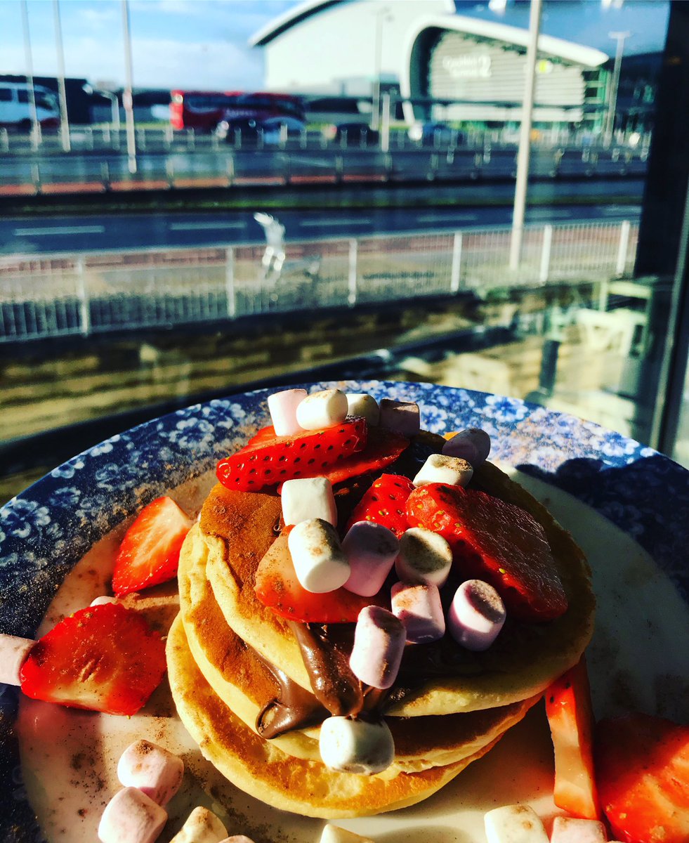 KylesCafes's tweet photo. How do you like your pancakes? 😋
#cafe #restaurant #corporatecatering #fooddelivered #ALSAA #dublinairport
#dublinairportcentral #lunchtime #Dublin
#planewatching #planespotting
#instafood #foodporn https://t.co/xumEDJo8Cz