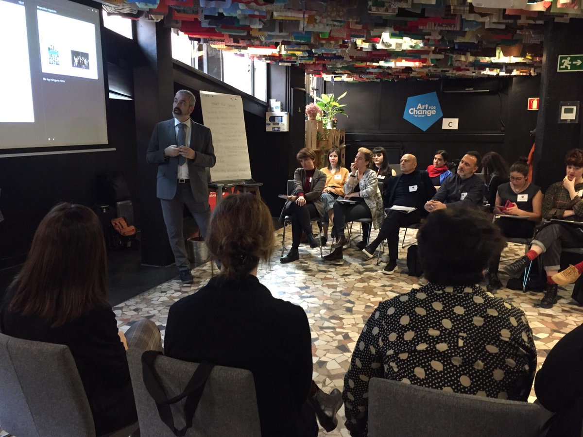 CaixaForum's tweet photo. “@FundlaCaixa trabaja principalmente para aquellos que no son consumidores de cultura habituales, el 60% de la población española en algunos casos y #ArtforChangelaCaixa es una de nuestras iniciativas con ese objetivo", @MiroIgnasi https://t.co/bGsEcXAAhz